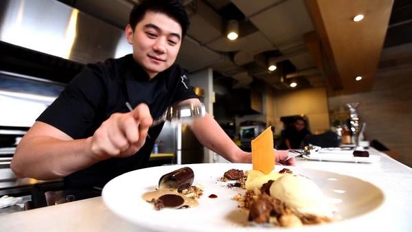 Bergelut Dengan Masakan